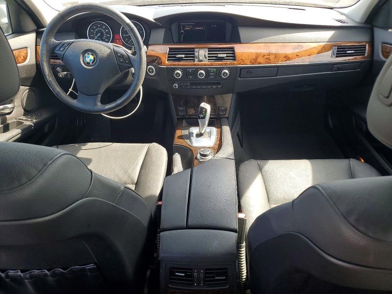 2010 BMW 528 i