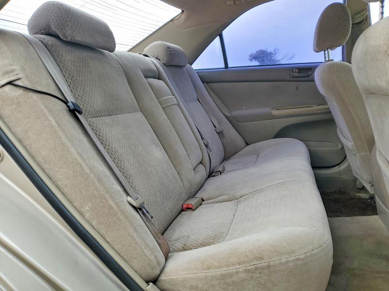 2003 Toyota Camry le
