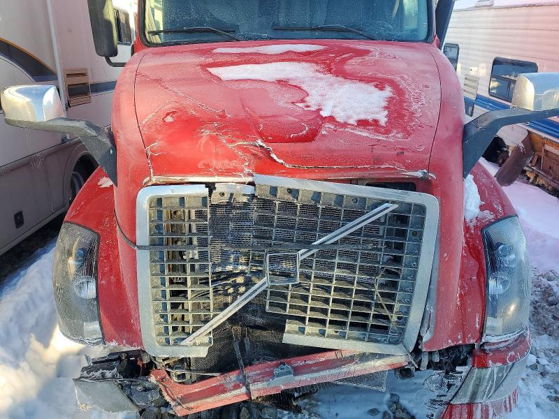 2010 Volvo Vnl Semi Truck