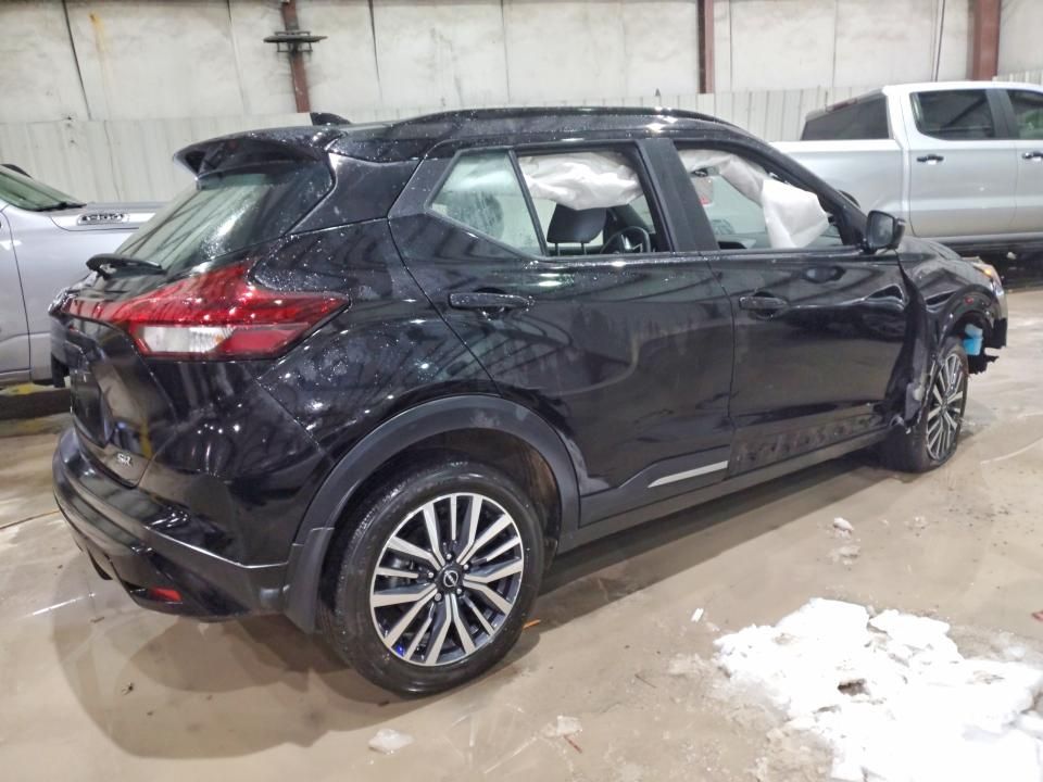 2024 Nissan Kicks sr