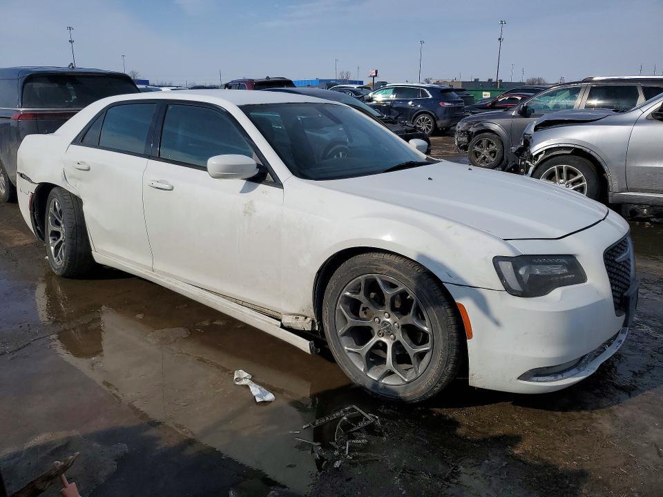 2018 Chrysler 300 s