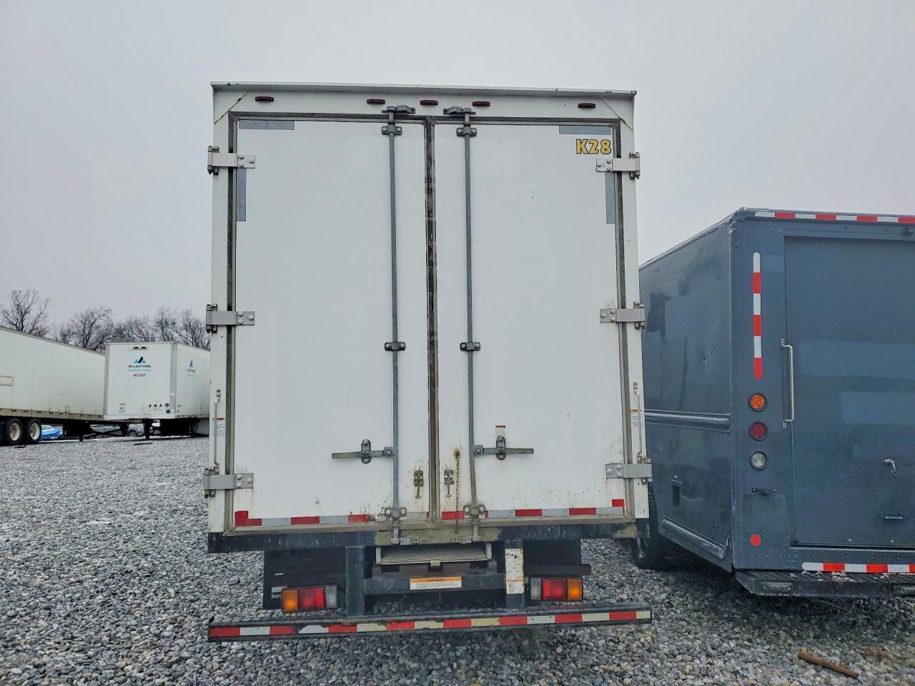 2016 Isuzu NPR HD