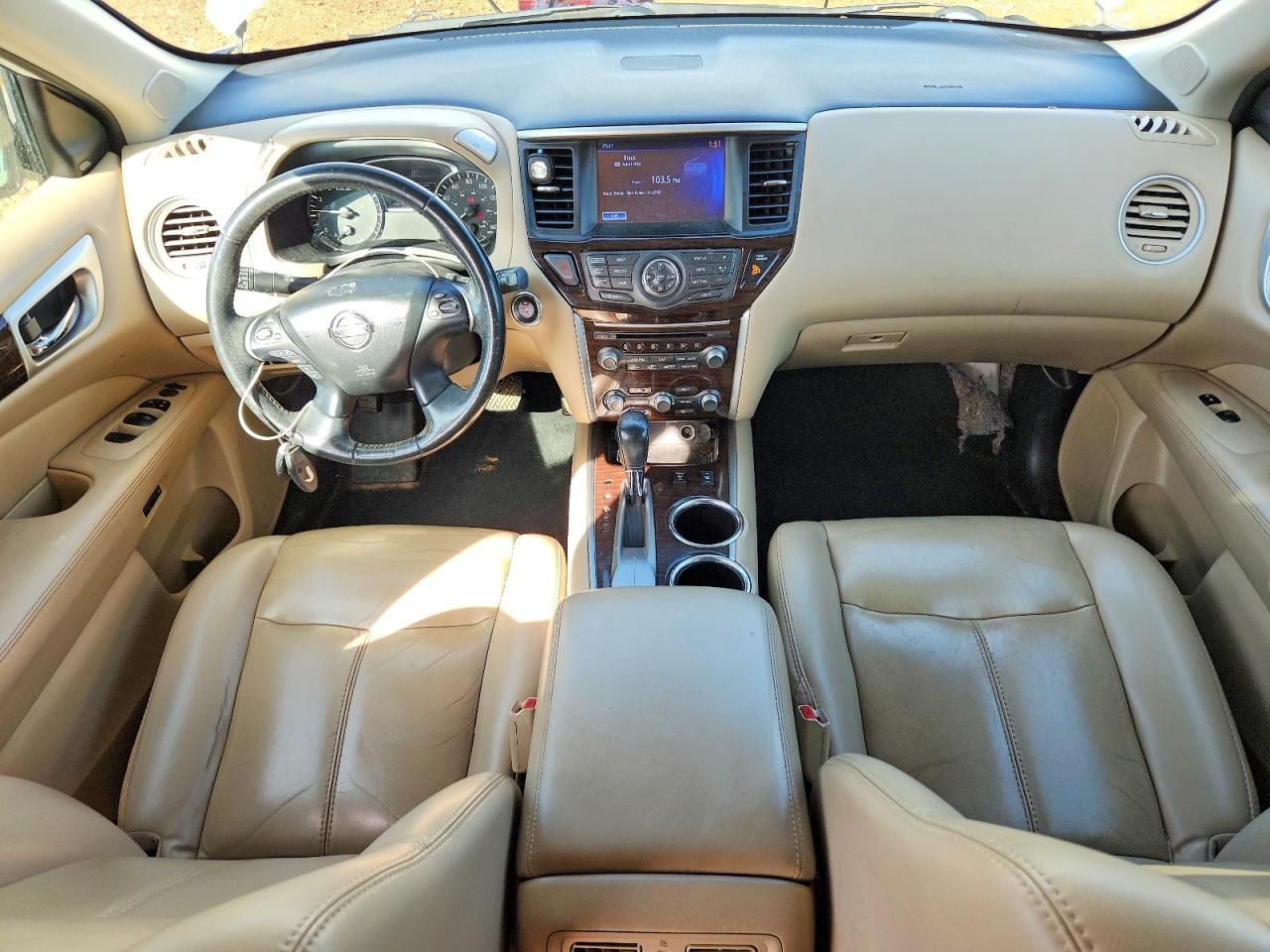 2016 Nissan Pathfinder s