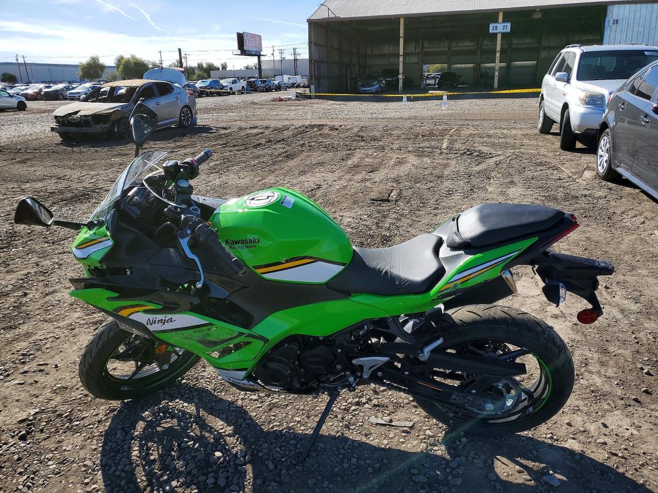 2025 Kawasaki EX500 H