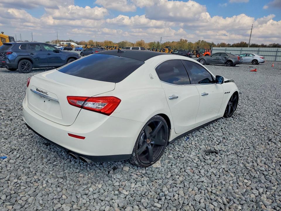 2014 Maserati Ghibli s
