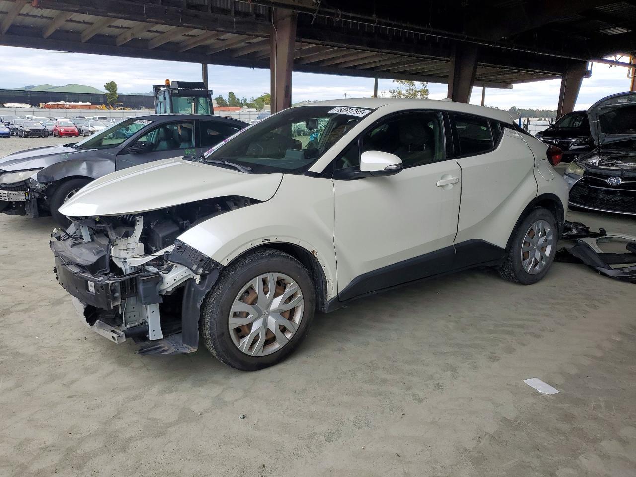 2019 Toyota C-hr le