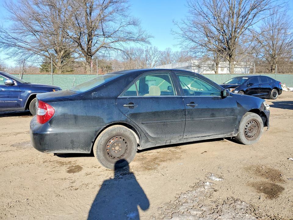 2002 Toyota Camry le