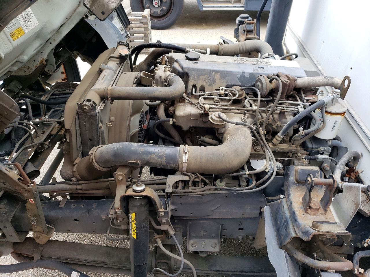 2003 Chevrolet W 3500 BOX Truck