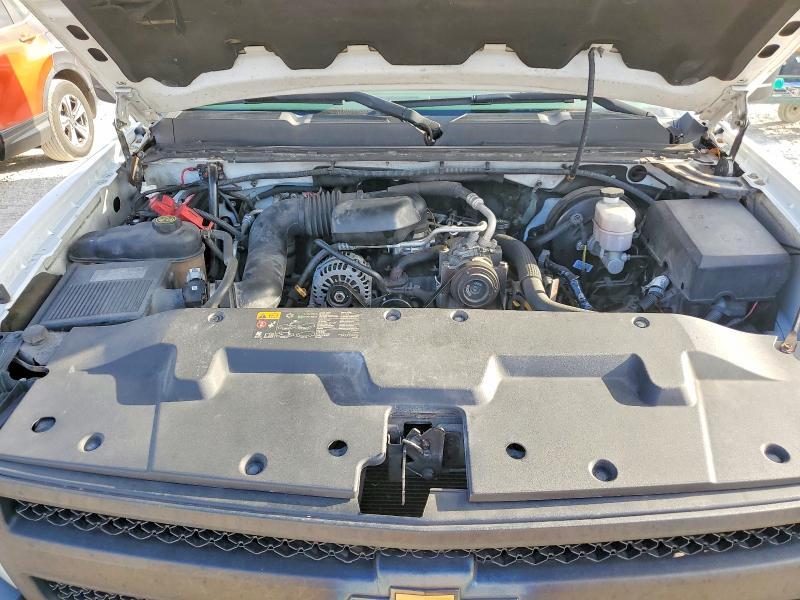 2013 Chev 1500 4X2 / Pickup