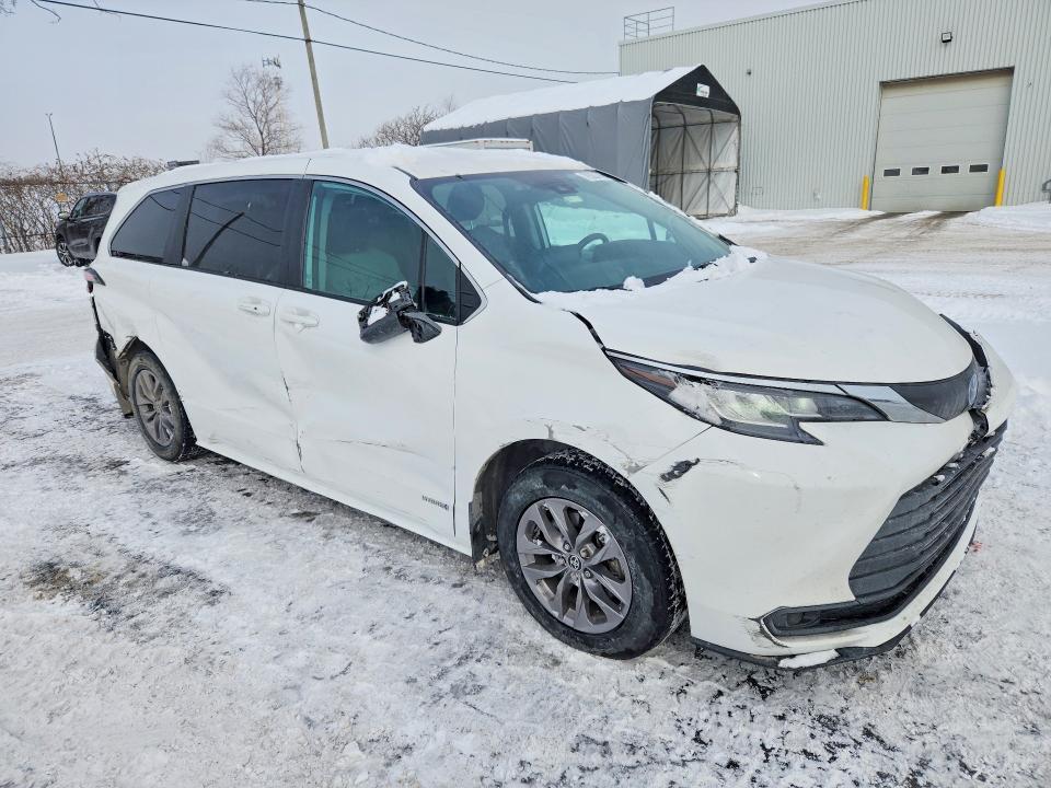 2021 Toyota Sienna le