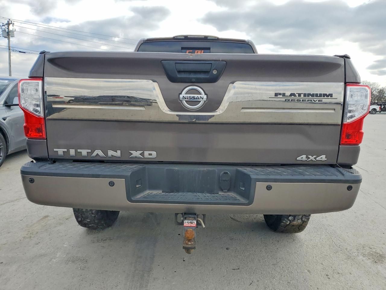 2016 Nissan Titan XD SL