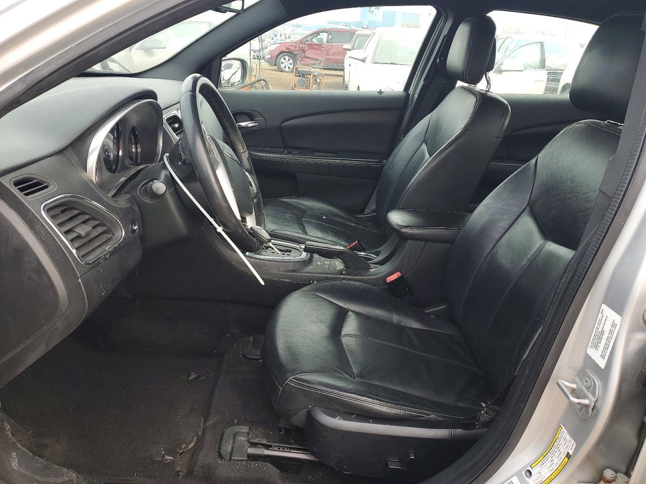 2012 Chrysler 200 Limited