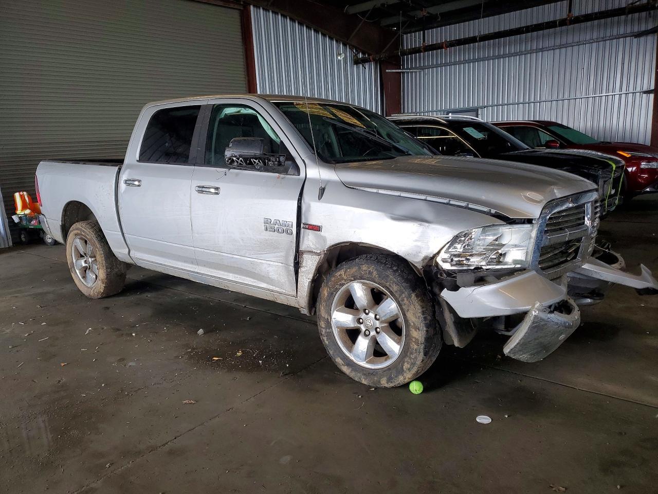 2016 Dodge RAM 1500 SLT