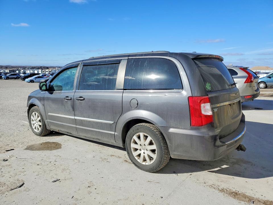 2016 Chrysler Town & Country Touring