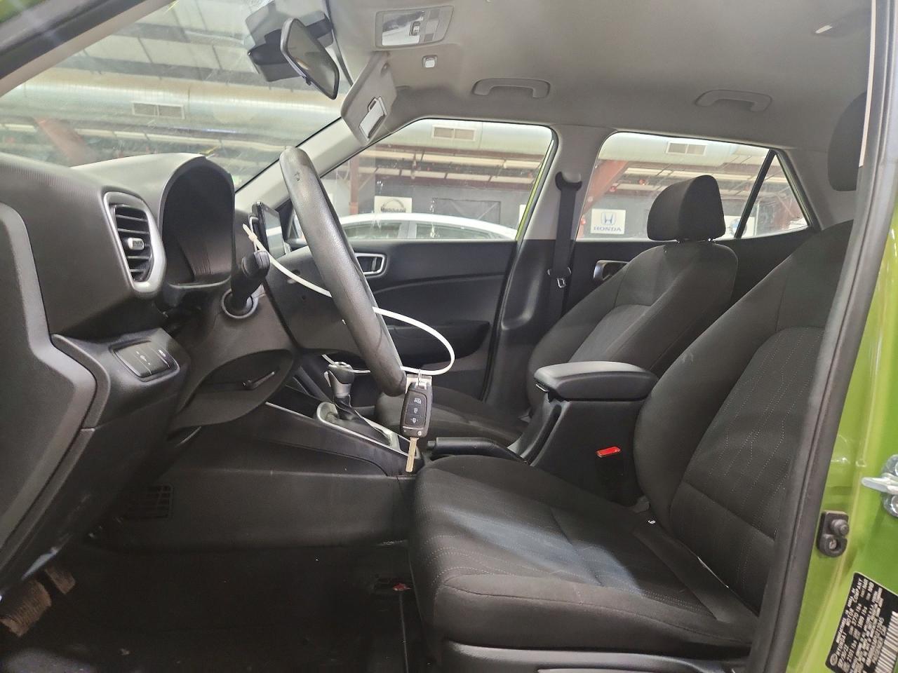 2023 Hyundai Venue se