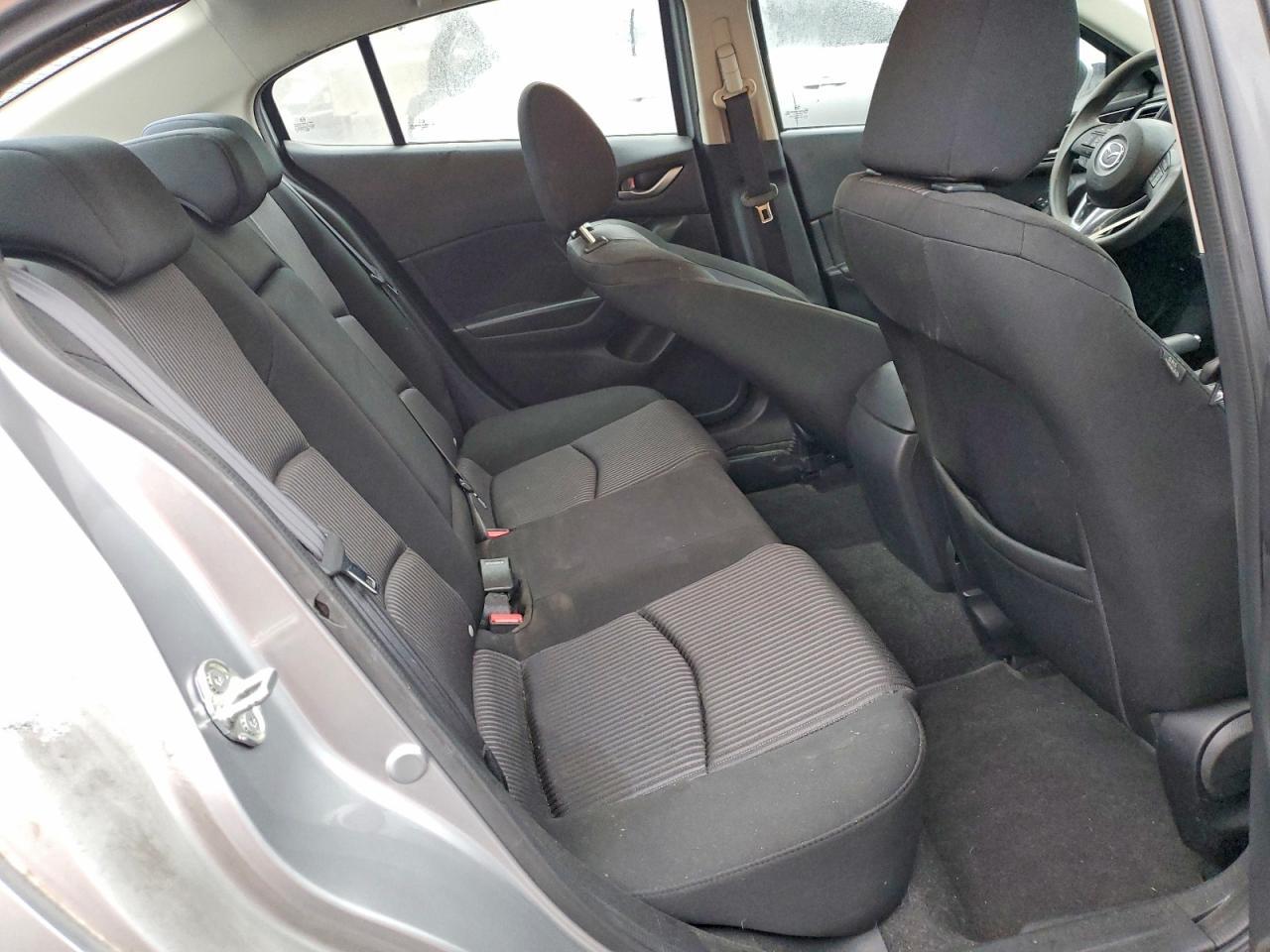 2016 Mazda 3 Sport