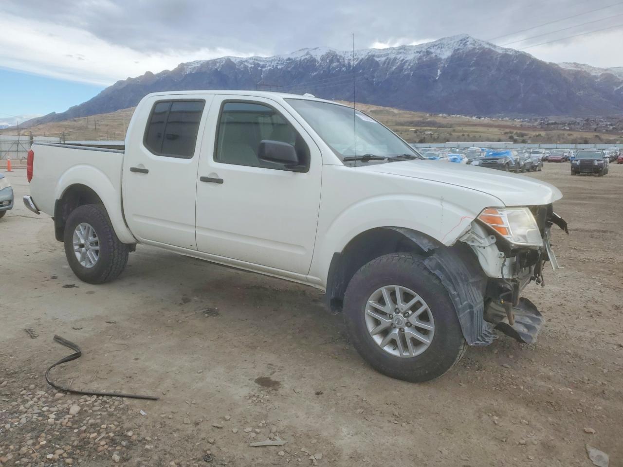 2014 Niss Frontier s