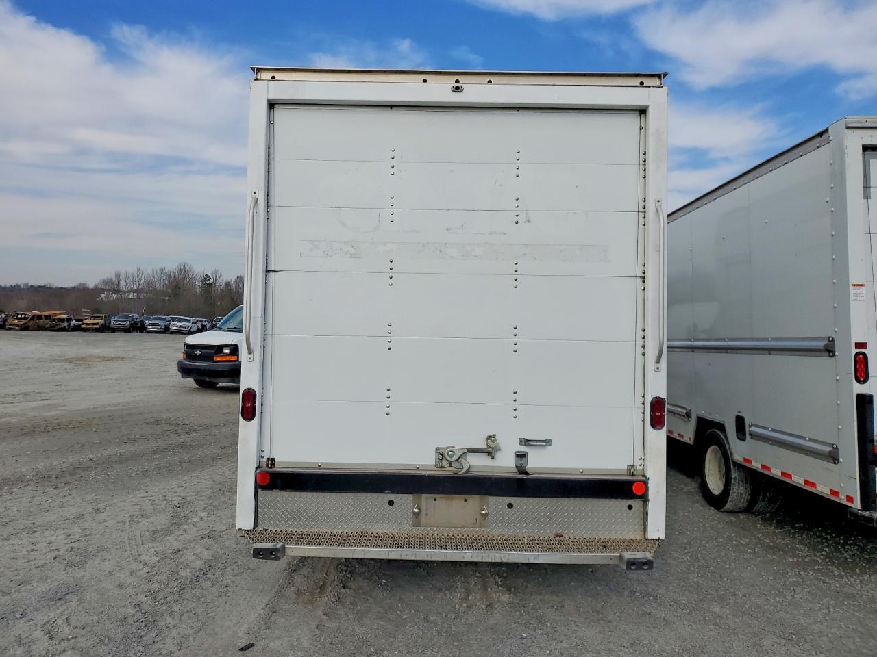 2021 Ford E450 Delivery van
