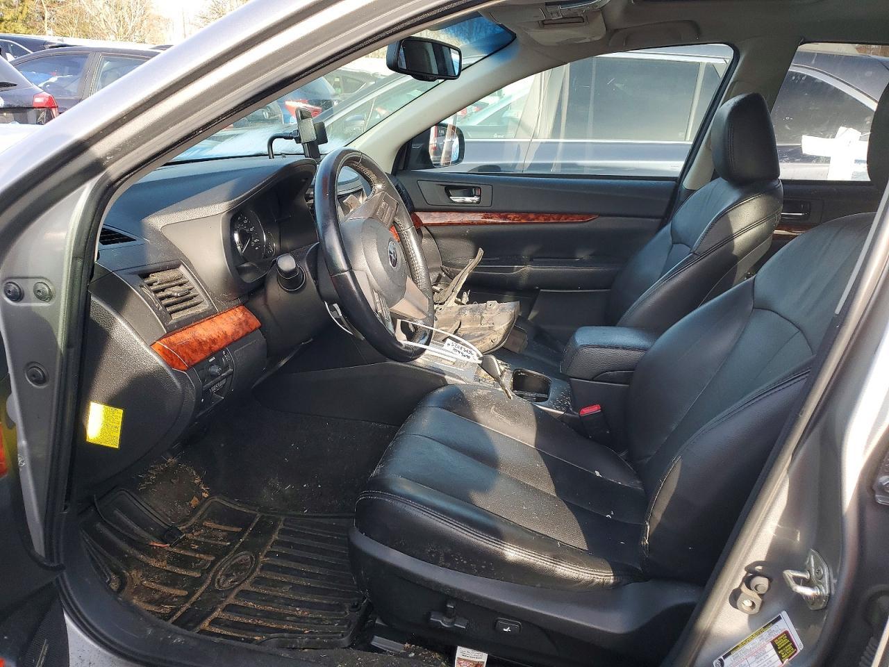 2010 Subaru Outback 2.5i Limited
