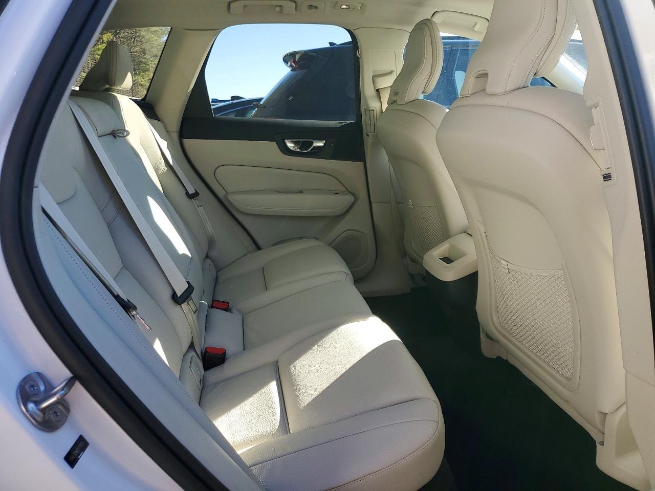 2023 Volvo Xc60 Plus