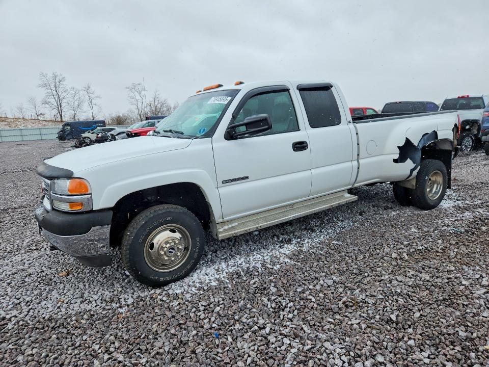 2002 GMC New Sierra C3500