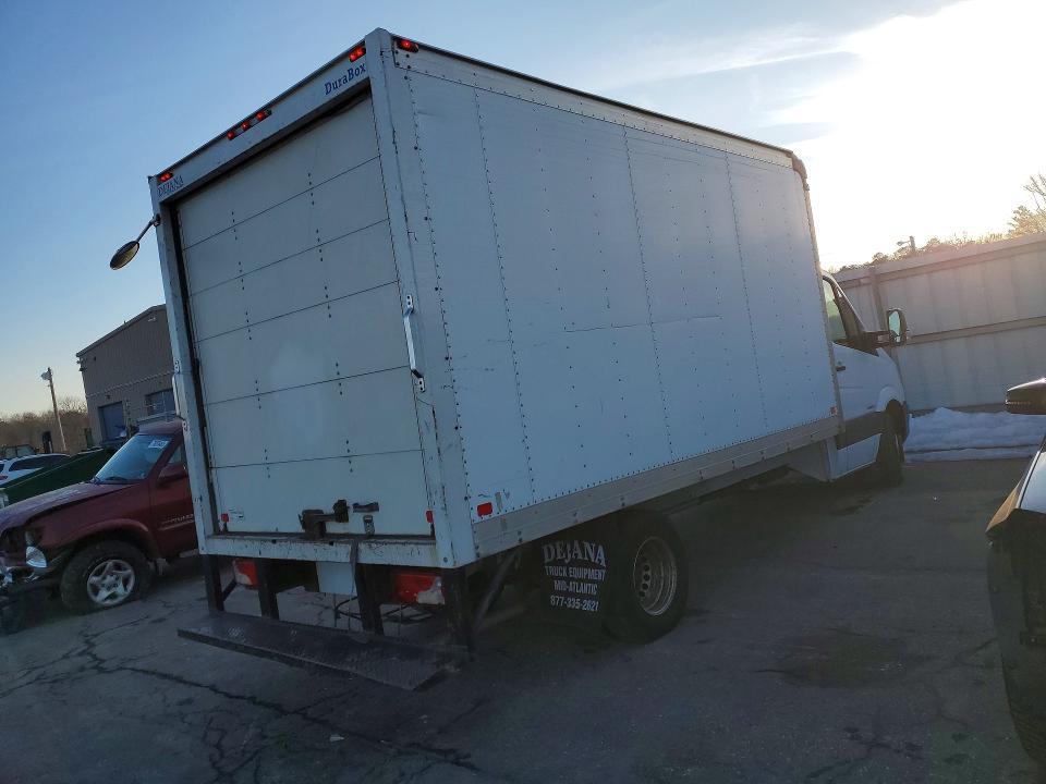 2016 Mercedes-Benz Sprinter box Truck