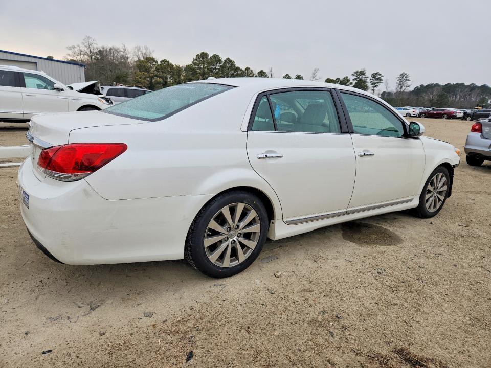 2011 Toyota Avalon Base