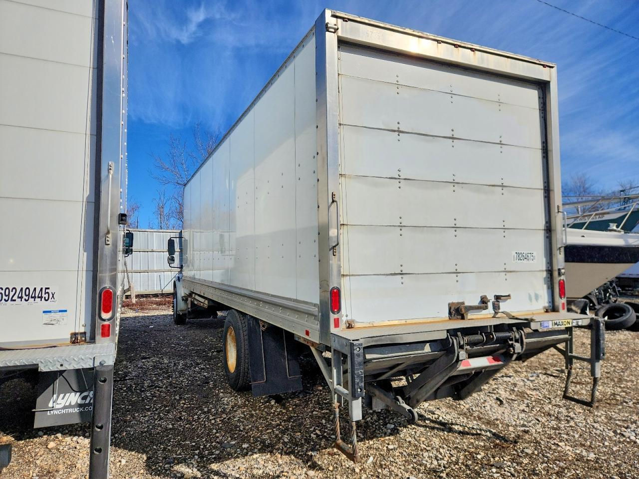 2020 Freigliner 2020 Freightliner Business Class M2 BOX Truck