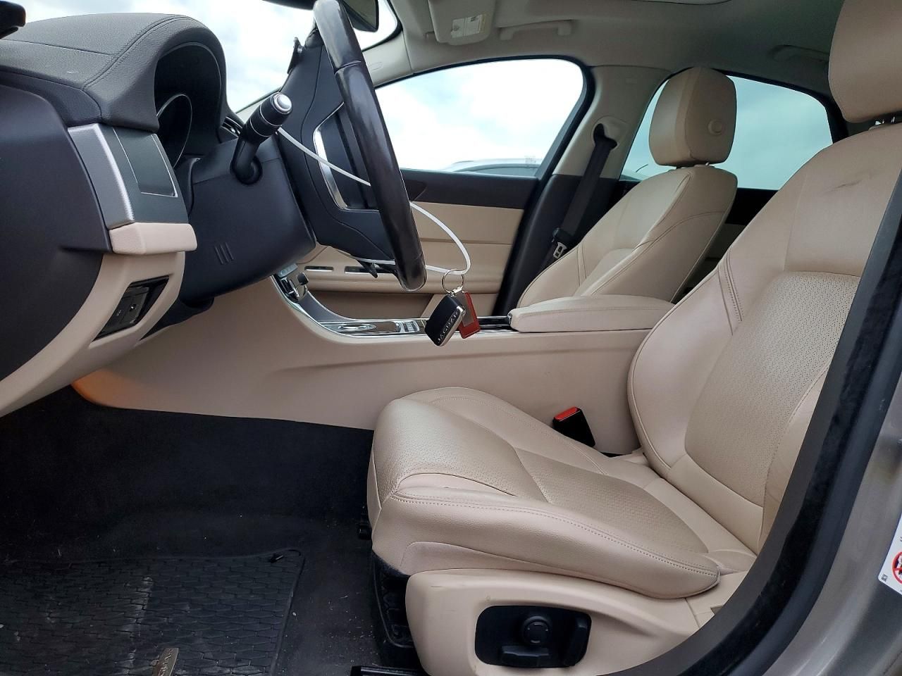 2018 Jaguar Xf Prestige