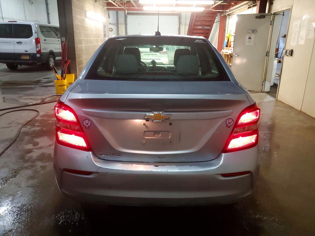 2017 Chevrolet Sonic ls