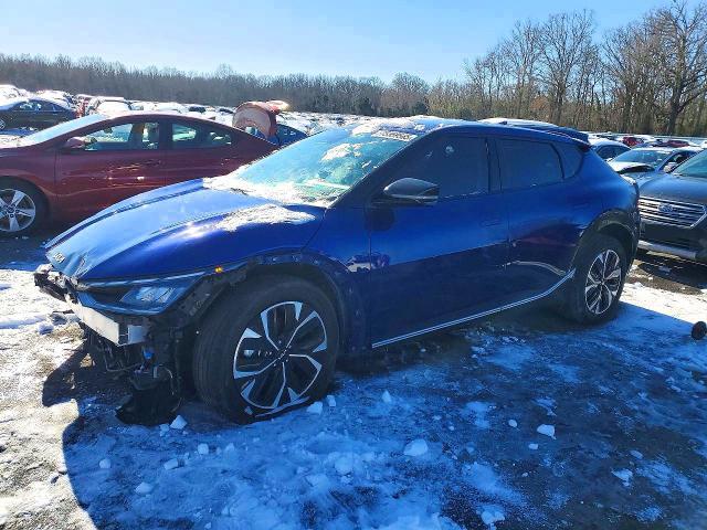 2023 KIA EV6 Light