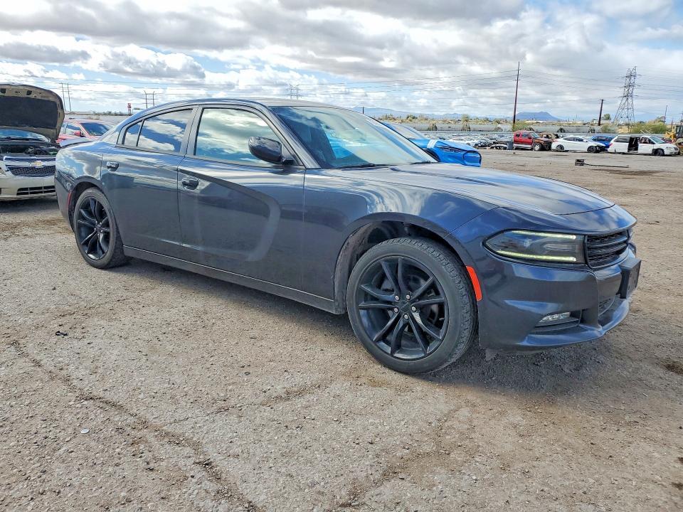 2016 Dodge Charger sxt