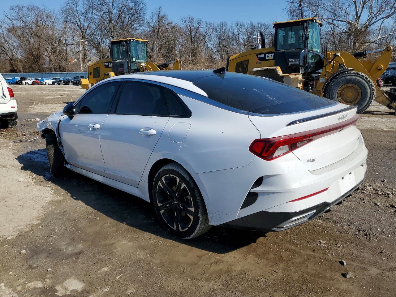 2022 KIA K5 gt Line