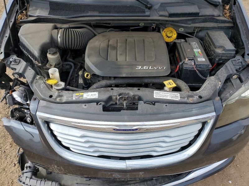 2014 Chrysler Town & Country Touring