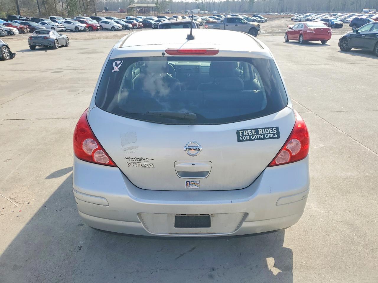 2007 Nissan Versa s