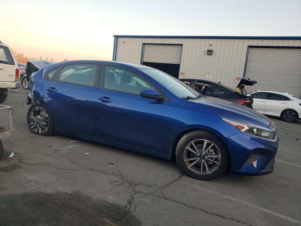 2022 KIA Forte fe