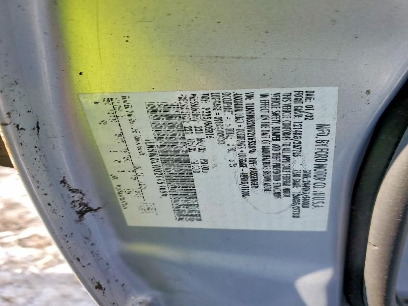 2002 Lincoln Town car Signature