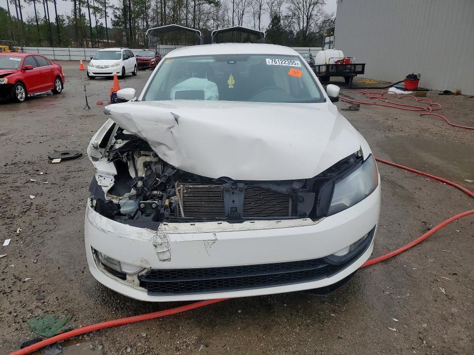 2015 Volkswagen Passat s