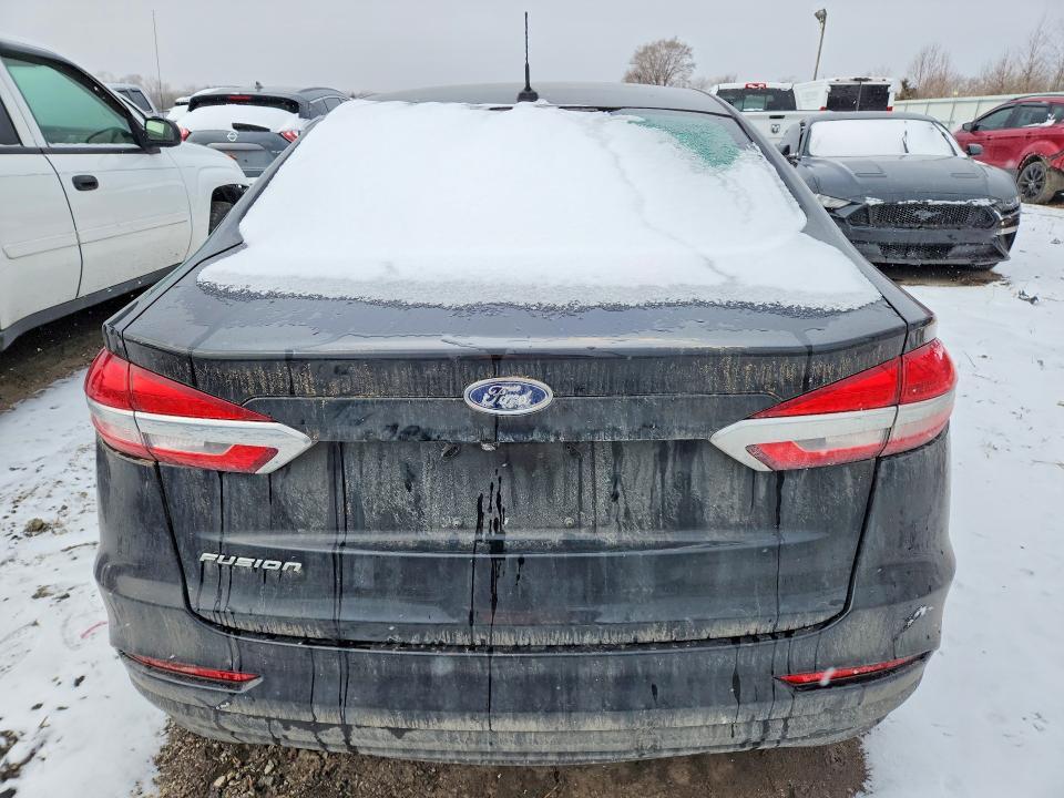 2019 Ford Fusion s