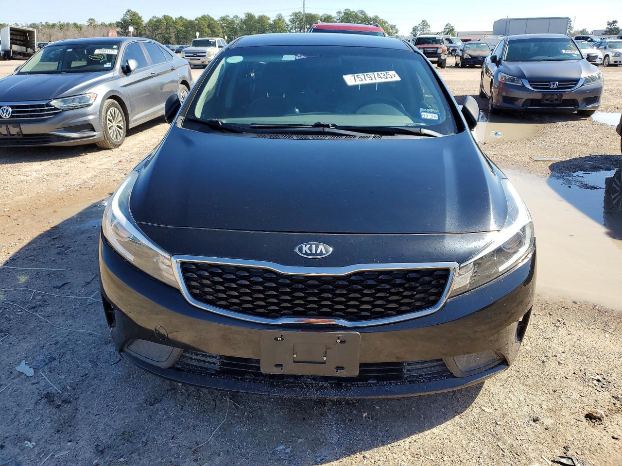 2017 KIA Forte lx