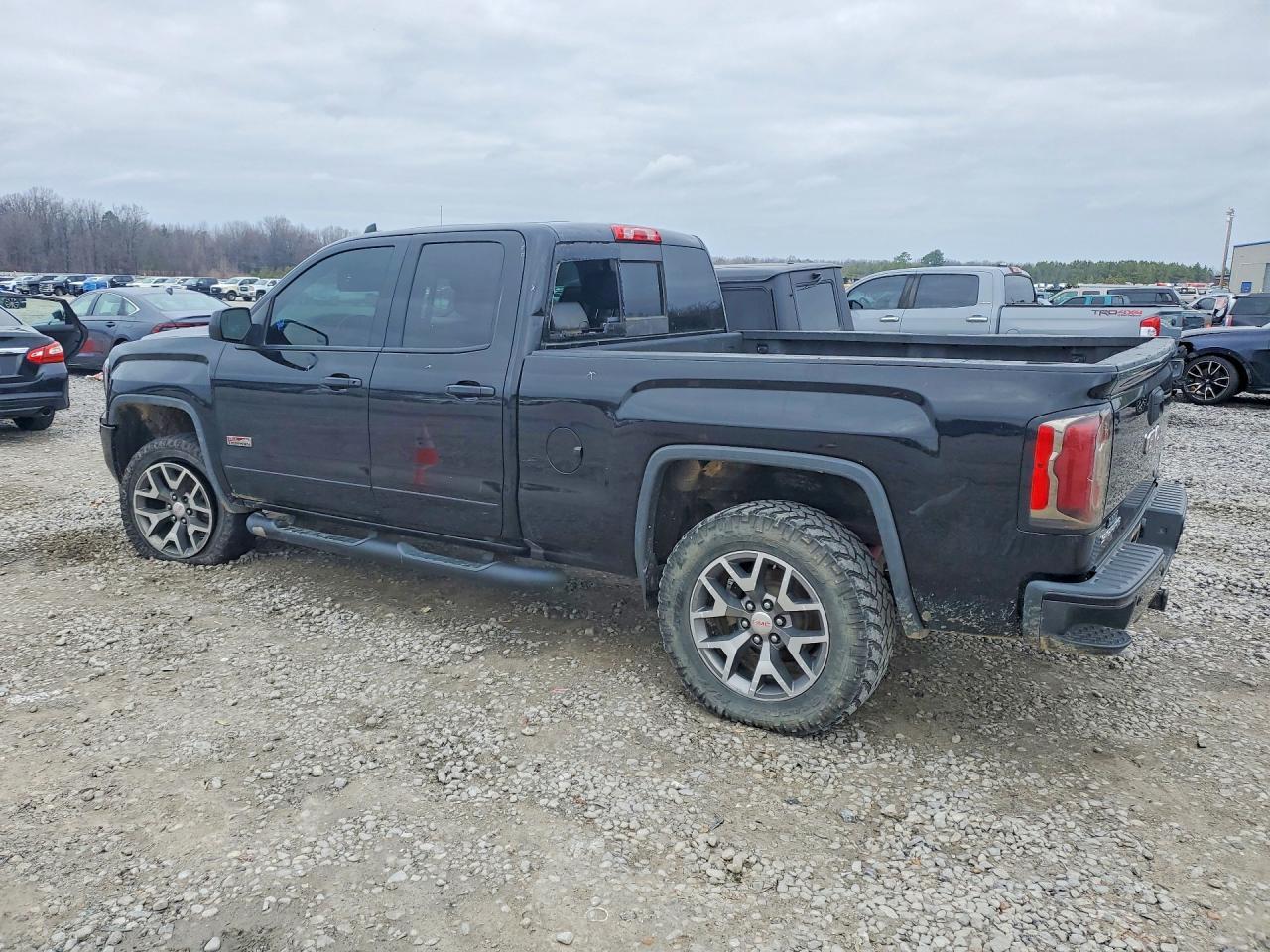 2018 GMC Sierra K1500 slt