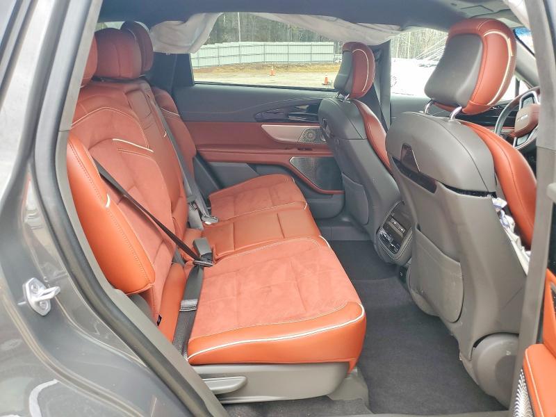 2024 Lincoln Nautilus Black Label