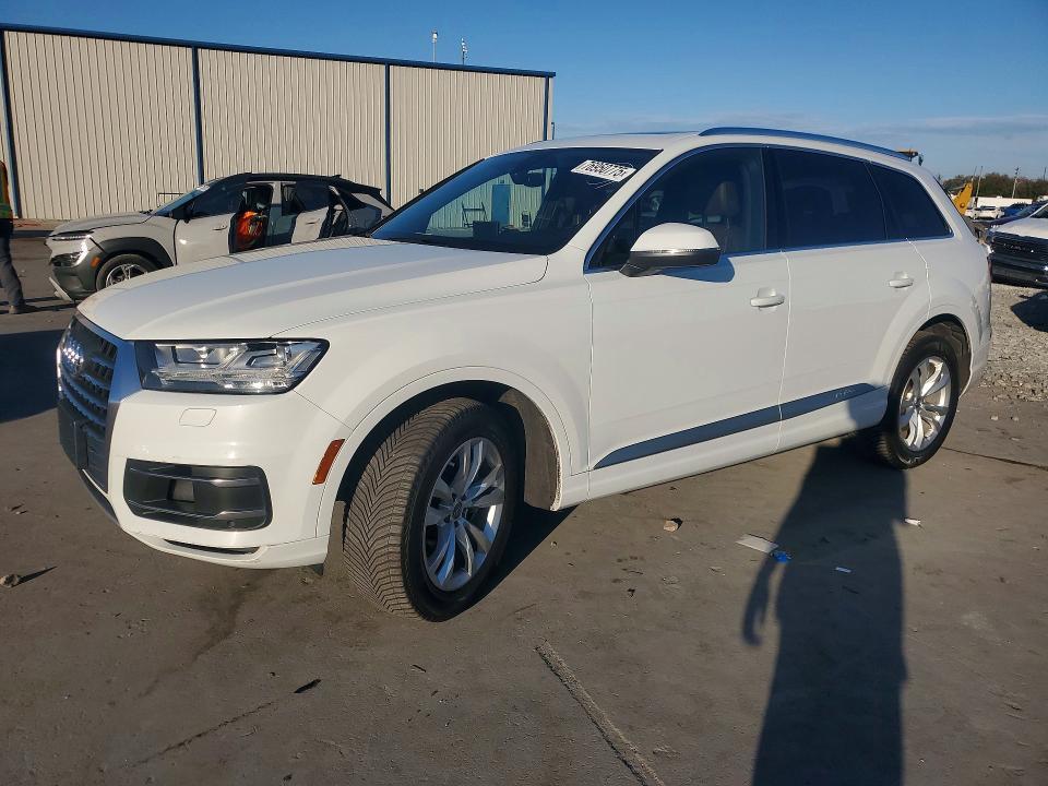 2017 Audi Q7 Premium Plus