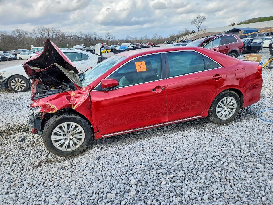 2014 Toyota Camry le