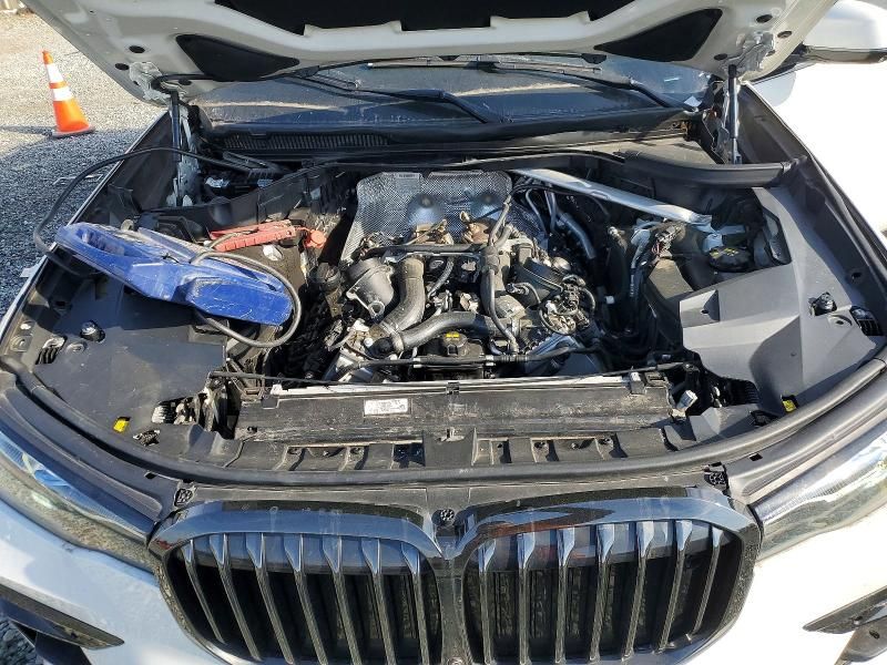 2020 BMW X7 M50i