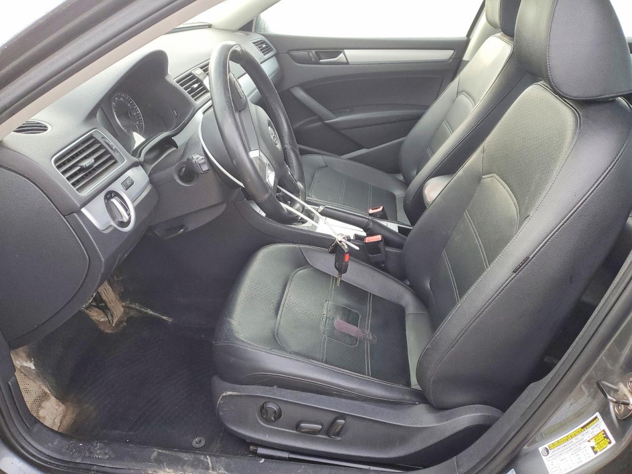 2012 Volkswagen Passat se