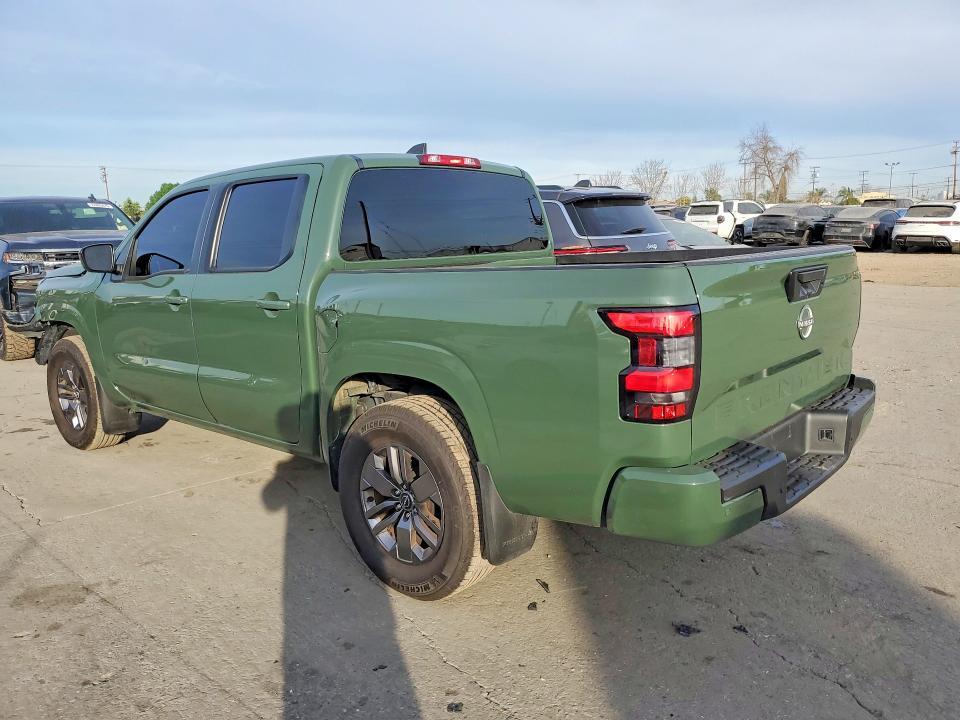 2025 Nissan Frontier s