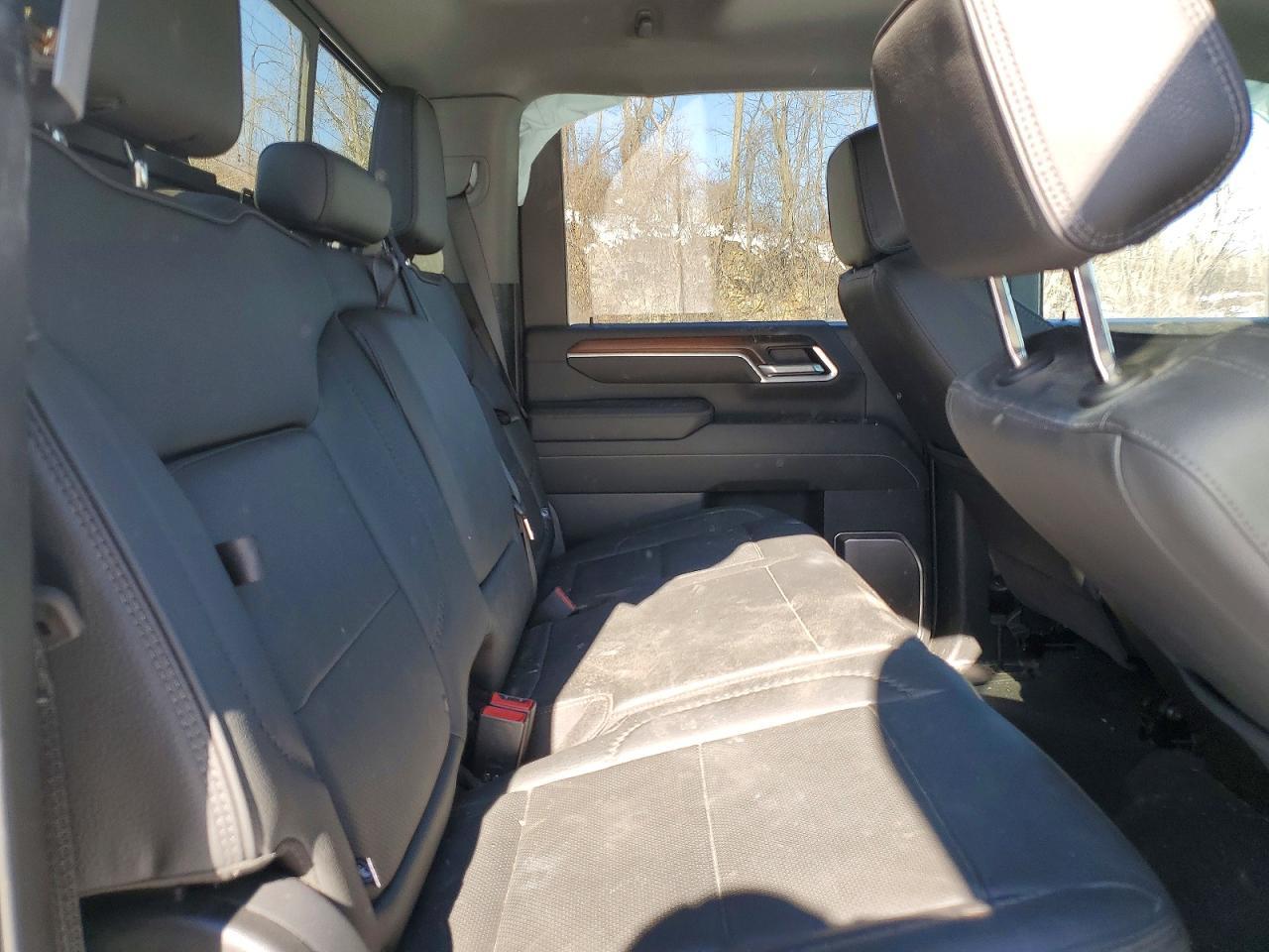 2025 GMC Sierra K3500 Denali
