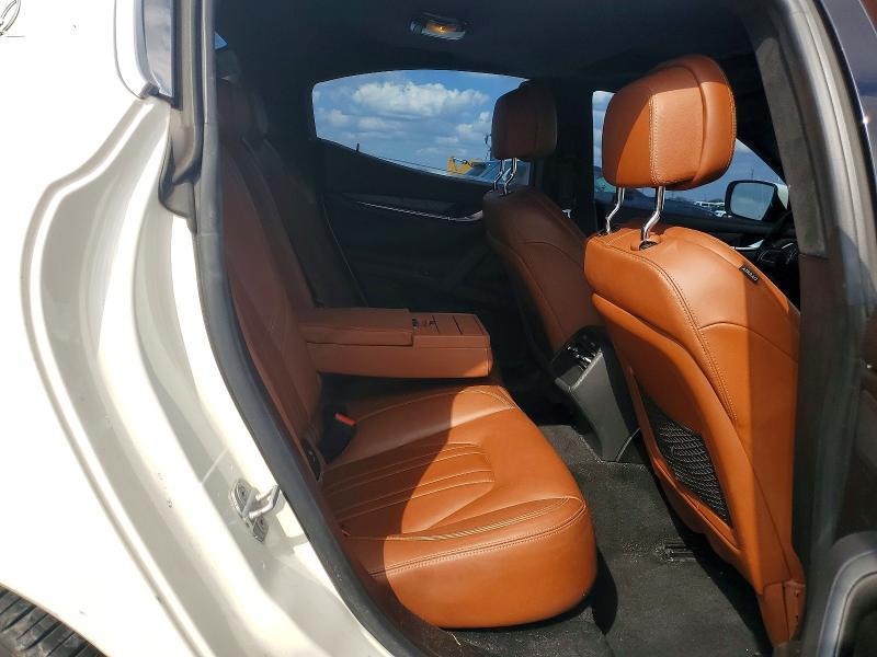 2014 Maserati Ghibli s