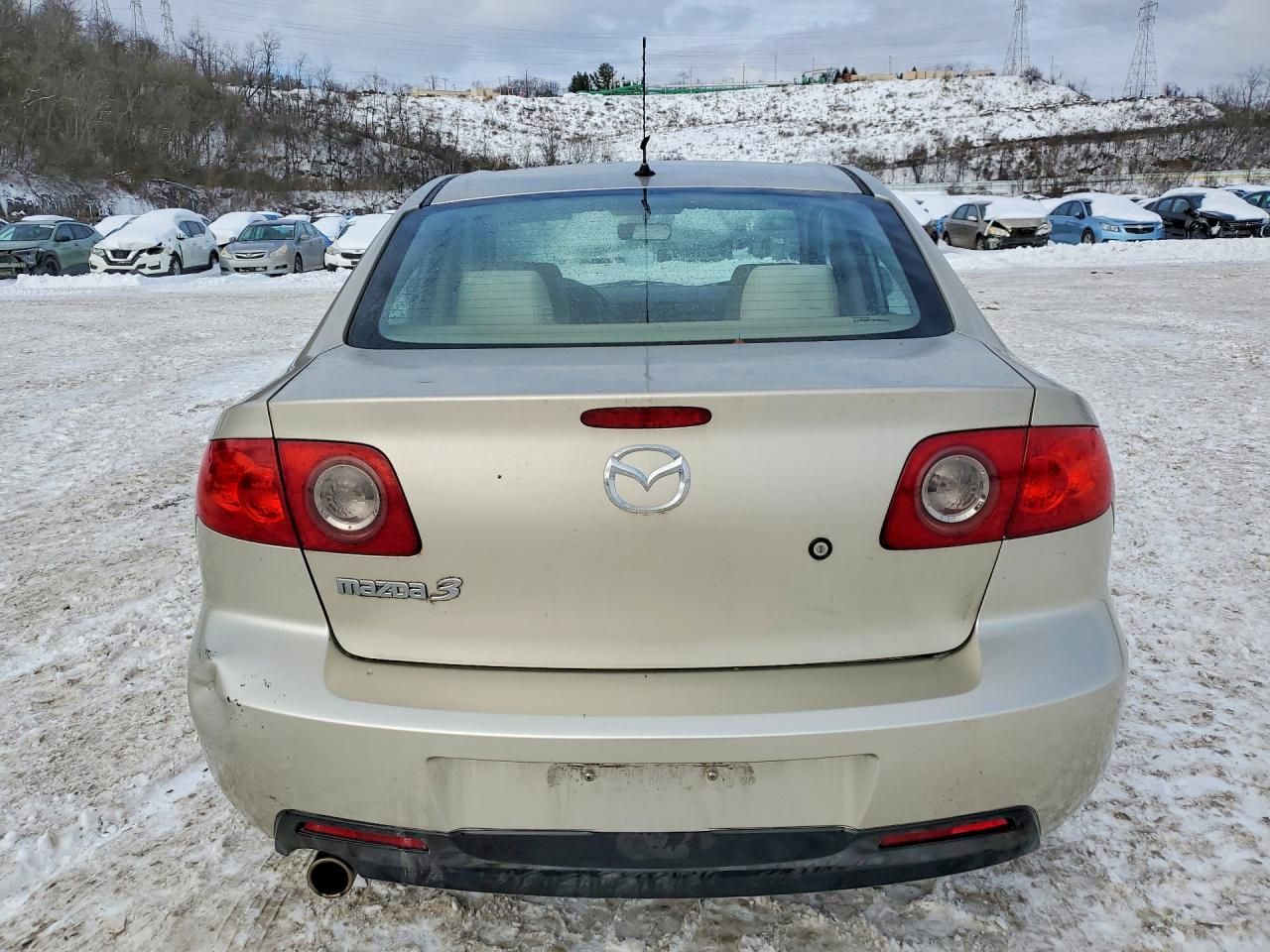 2005 Mazda 3 I